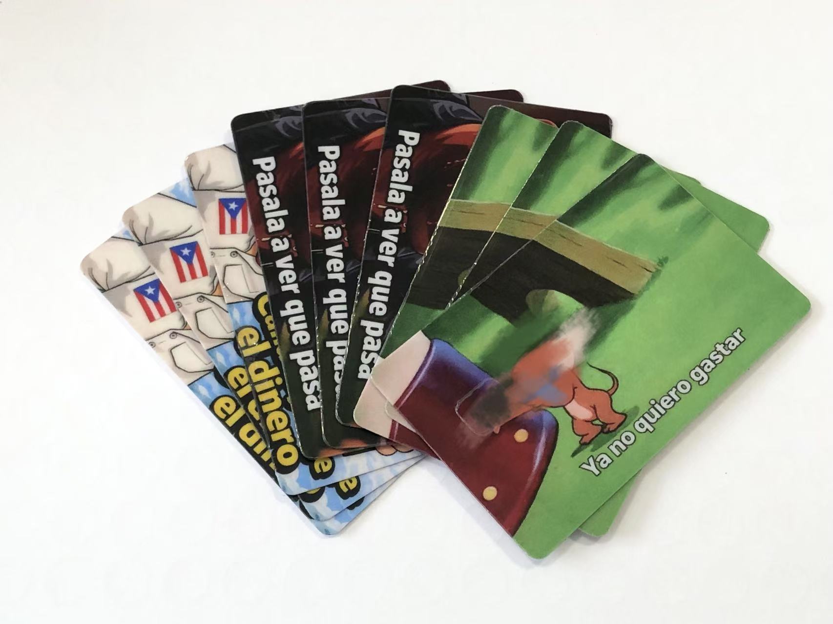 JOJO paketas sėkmingai išsiunčia kredito kortelių lipdukus JAV klientui