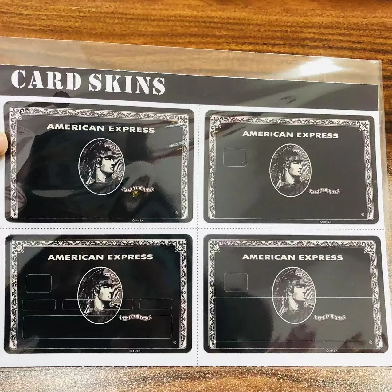 Čia galite rasti norimus kredito kortelių lipdukus