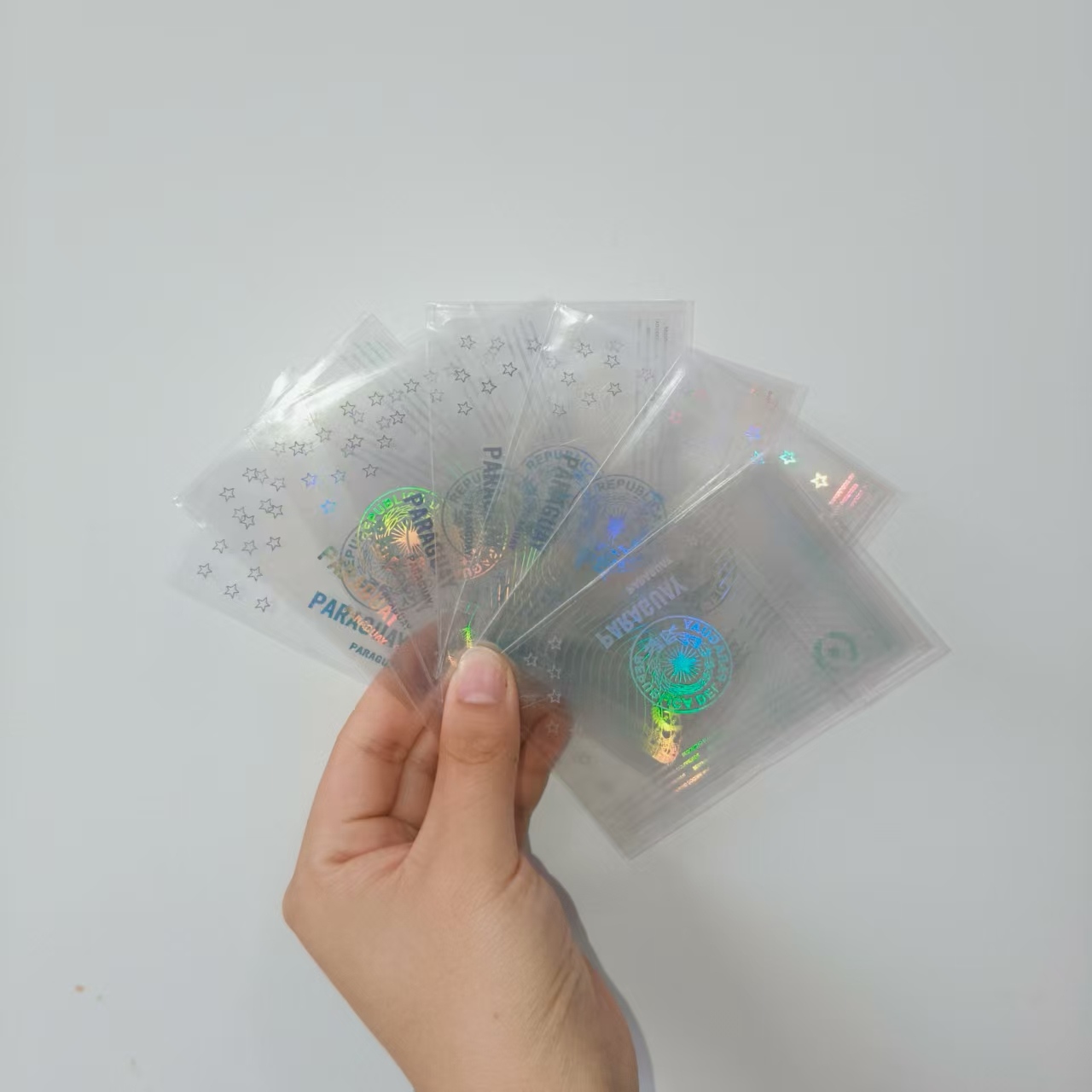 Skaidrūs hologramos kortelių lipdukai
